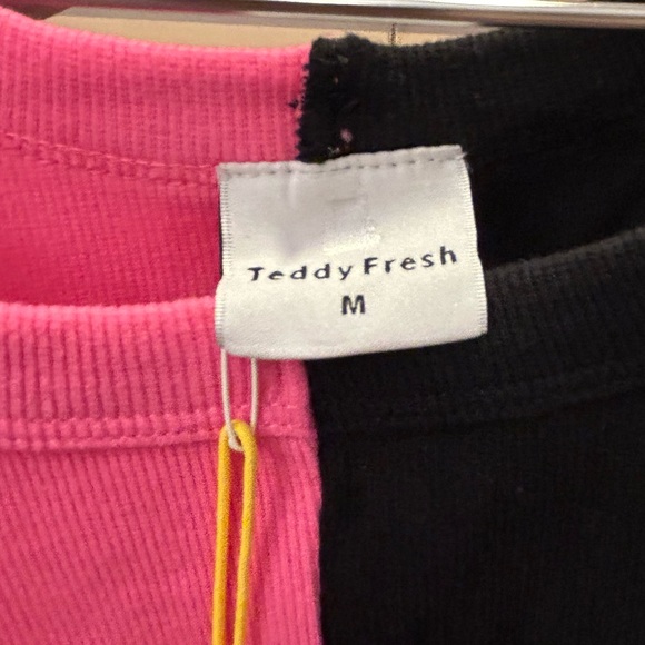New Women’s Medium Teddy Fresh Frenemies Pink and Black Ribbed Cami Tank Top Tee - Picture 3 of 5